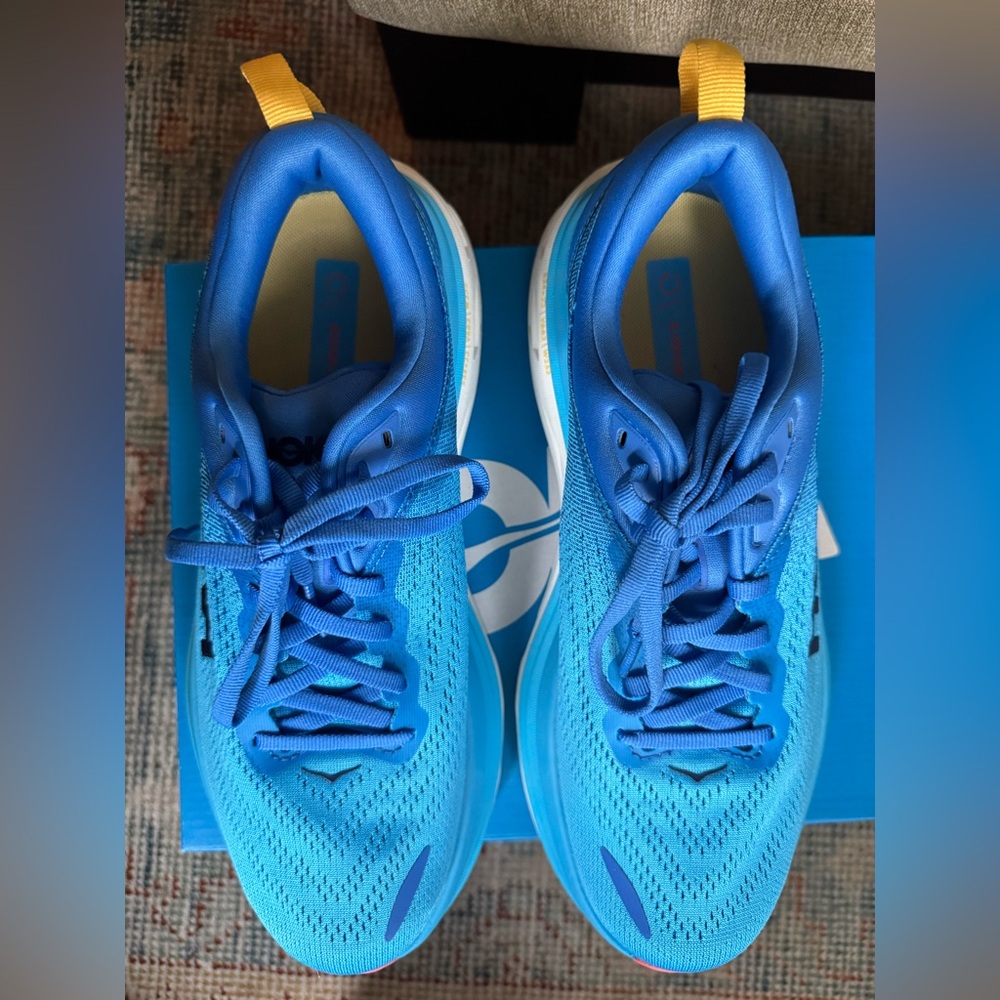 HOKA Bondi 8 - Women’s size 9